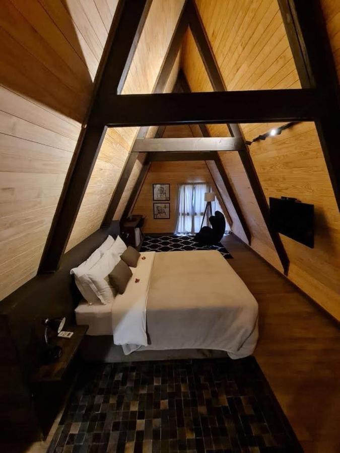La Mansarda Hotel Урубиси Экстерьер фото